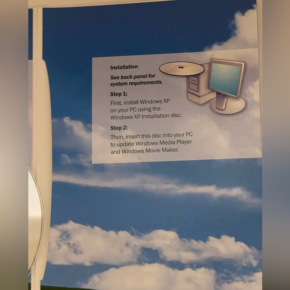 PC 2002 Microsoft Windows Home Edition Operating System + Windows Media Player 9 - Picture 11 of 14